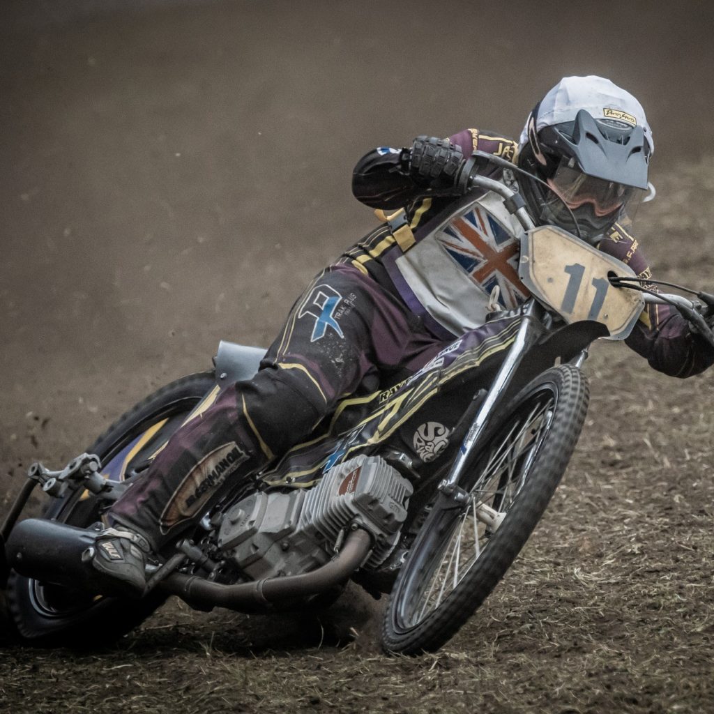 Speedway-4287244_1920 (2)